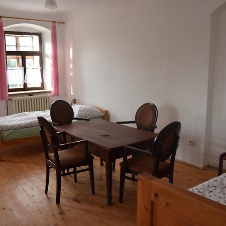 Chalupa U Soni Razova Esterno foto